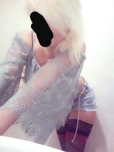 Escort Adwia,Quinta do Lago full service downtown call me now