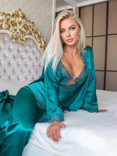 Anne Maja, 18, Gallarate - Italy, Vip escort