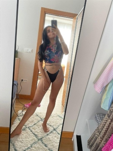 Escort Arina Ecaterina,Castlebar i love oral sex flexible body