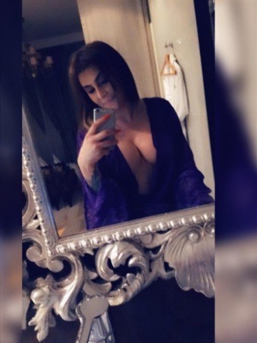 Escort Astatike,Chambery very easy outgoing fun girl