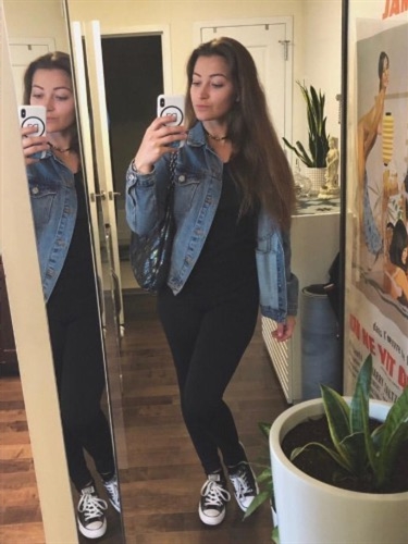 Capri, 24, Basel - Switzerland, Anal massage (give)