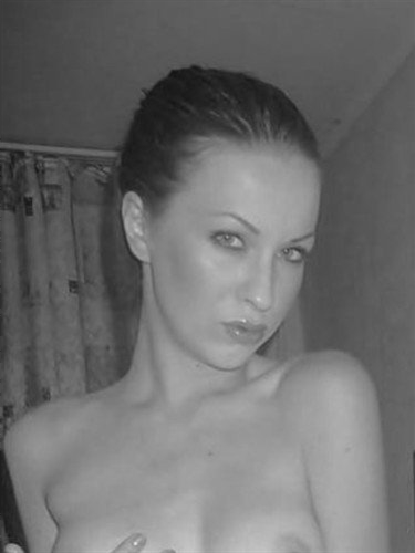 Escort Carolinasdotter,Zürich meet me now