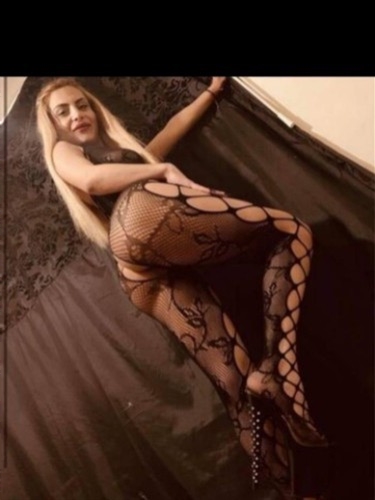 Escort Christina Brighida,Pisa fetish Turkish kissing gfe