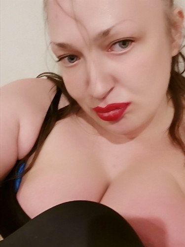 Share your naughty fantasies with escort Haaliimo Aarhus