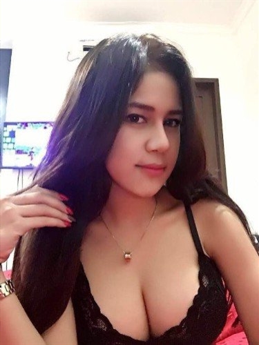 Escort Kezim,Monza full body to body massage