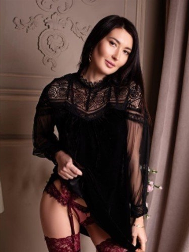 Kiara Knight, 22, Geneva - Switzerland, Incall escort