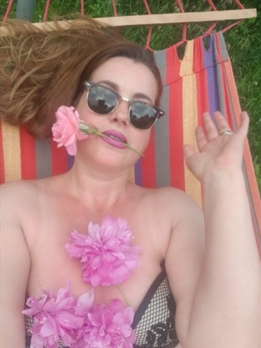 Busty brunet escort Lisbet Leonora Haugesund