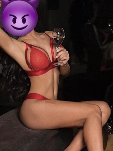 Lusynda, 18, Tours - France, Elite escort