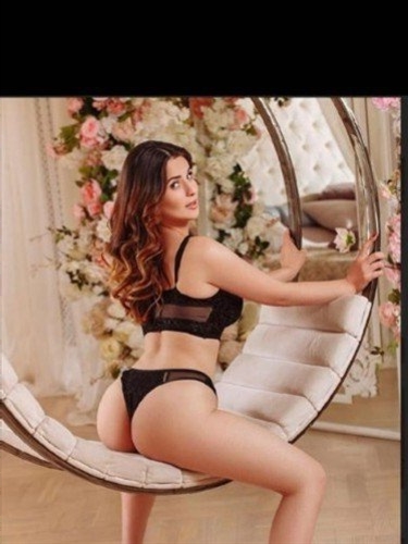 Perfect body luxury escort Marilinn Braunau am Inn