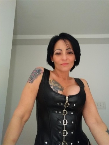 Bisexual european escort Nganh Limburg