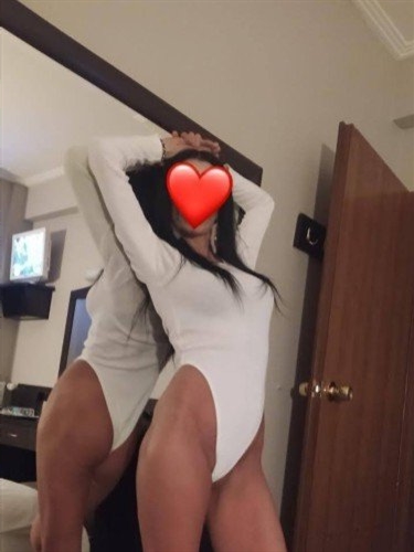 Escort Osaruemen,Aubange play tantric massage