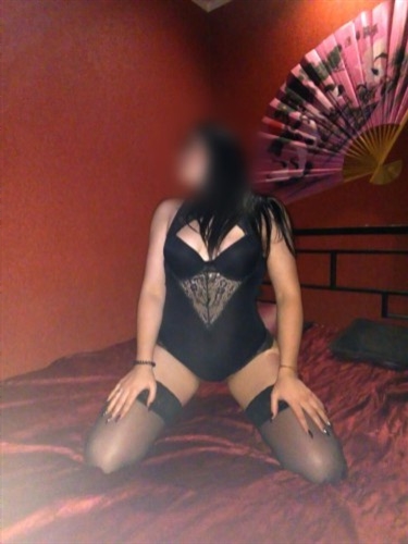 I am your escort Rawya Berlin