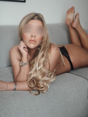 Im going to give you an exciting and fun company escort Tea Minou Berlin