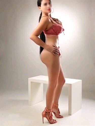 Torida, 24, Bremen - Germany, Incall escort