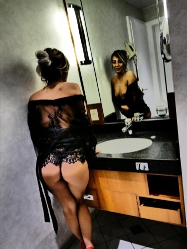 Independent sweet Slovenian escort Walii Antwerp