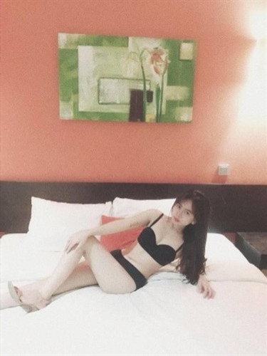 Yizhou, 25, Eilat - Israel, Outcall escort