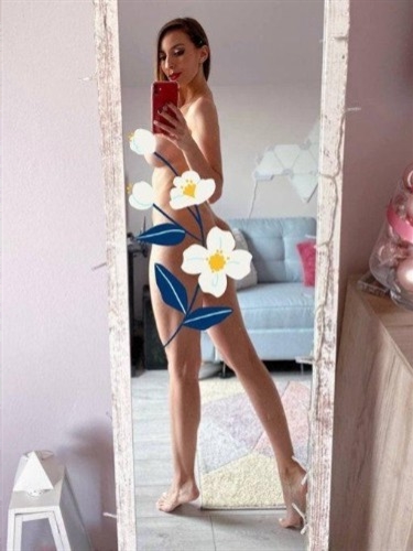 Natural blonde escort Zhadi La Louviere